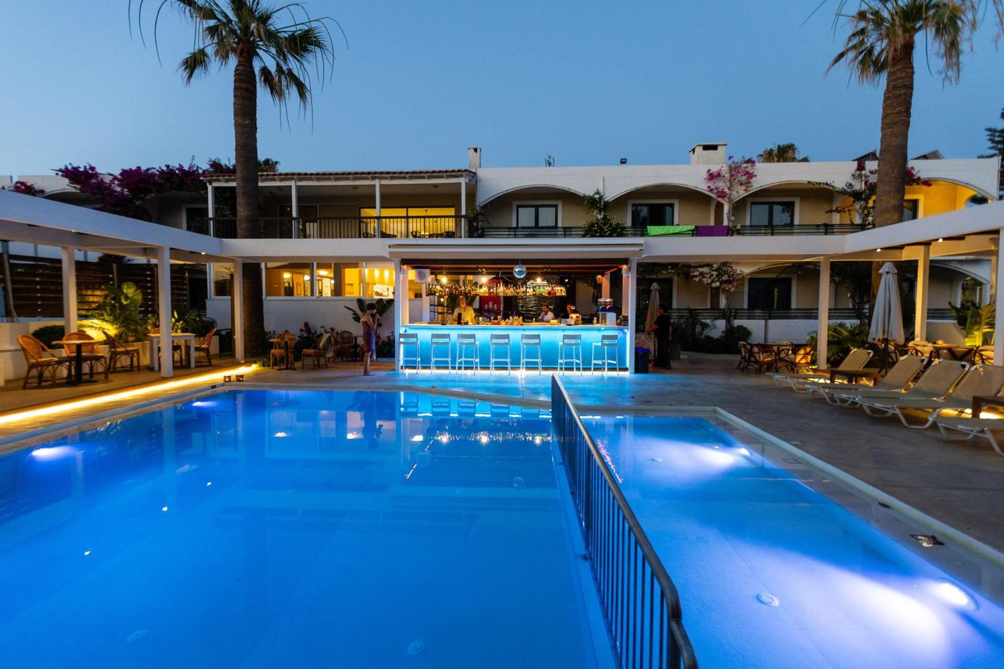 Trefon Hotel Apartments And Family Suites Platanes  Eksteriør billede