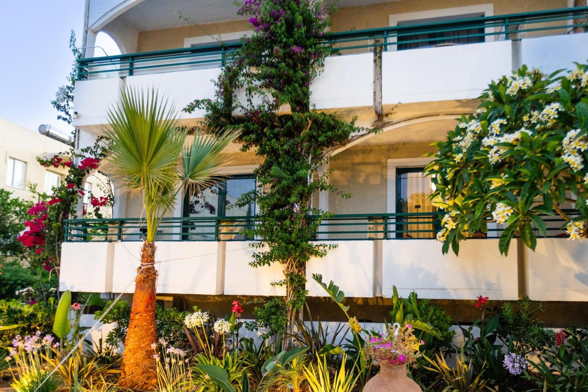 Trefon Hotel Apartments And Family Suites Platanes  Eksteriør billede