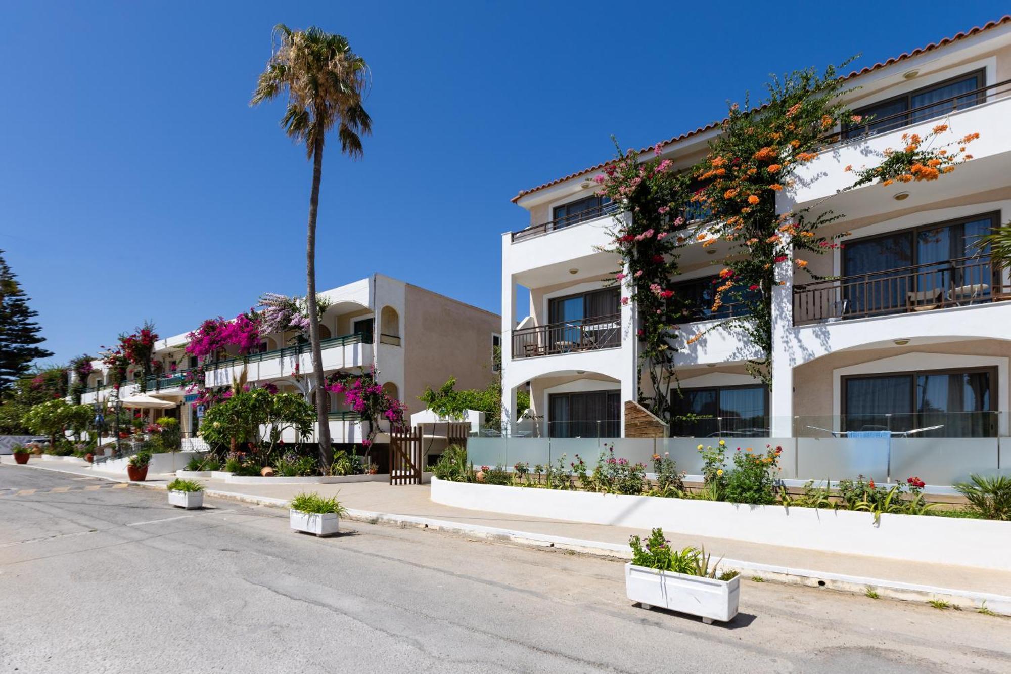 Trefon Hotel Apartments And Family Suites Platanes  Eksteriør billede