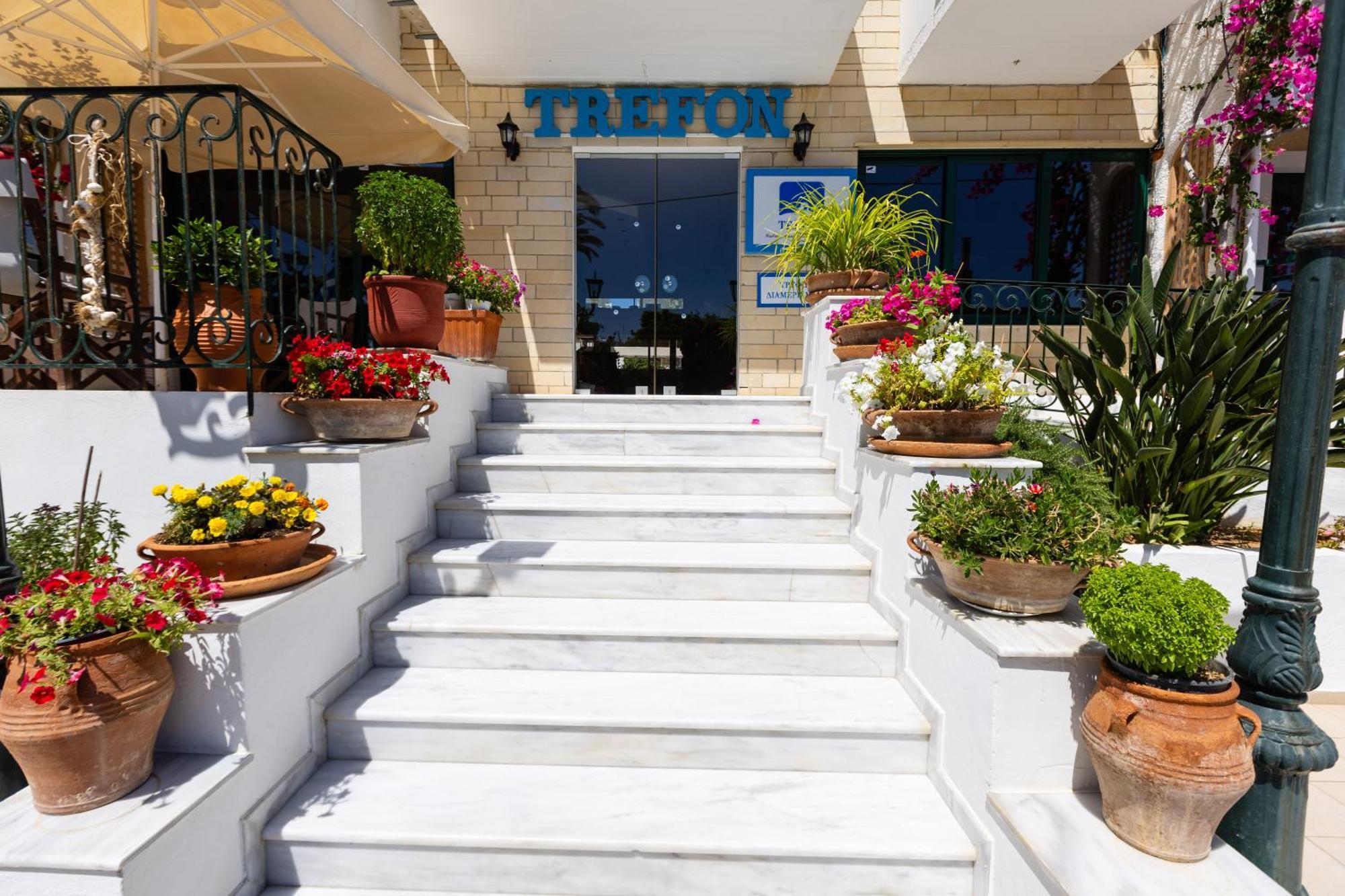 Trefon Hotel Apartments And Family Suites Platanes  Eksteriør billede